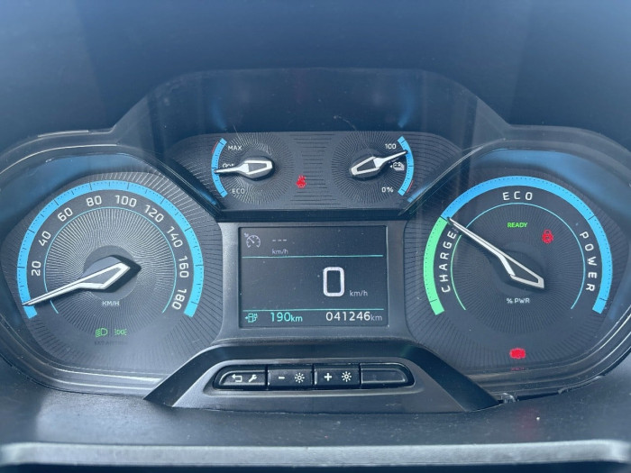 Peugeot PARTNER FOURGON ELECTRIQUE E-PARTNER FOURGON M 800 KG 136 CH BATTERIE 50 KWH