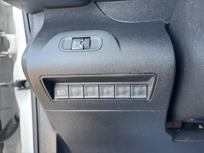 Peugeot PARTNER FOURGON ELECTRIQUE E-PARTNER FOURGON M 800 KG 136 CH BATTERIE 50 KWH
