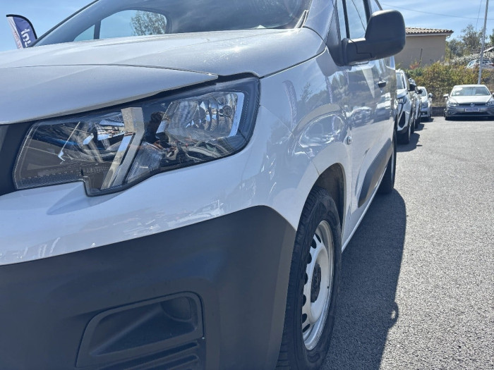 Peugeot PARTNER FOURGON ELECTRIQUE E-PARTNER FOURGON M 800 KG 136 CH BATTERIE 50 KWH