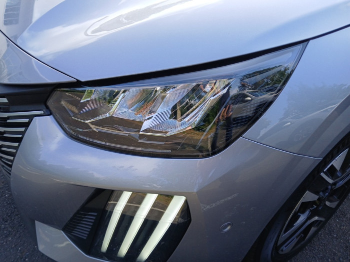 Peugeot 208 100 S&S BVM6 Allure