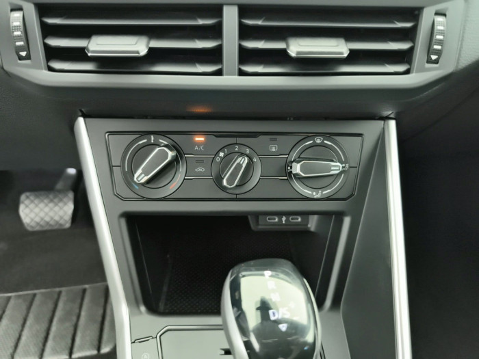 Volkswagen Polo 1.0 TSI 95 S&S DSG7 Style