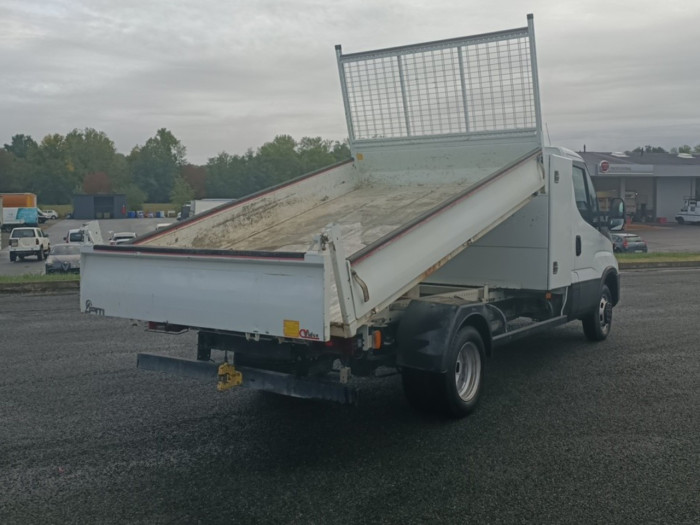 IVECO Daily CCb 35C16H3.0 empattement 3750