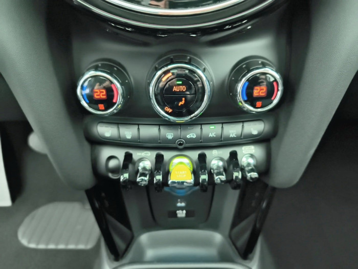 MINI HATCH 3 PORTES ELECTRIC F56 BEV LCI Cooper SE 184 ch Edition Camden