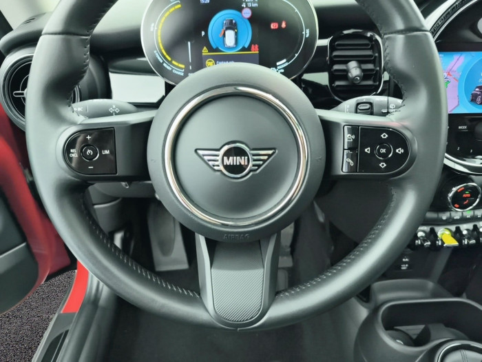 MINI HATCH 3 PORTES ELECTRIC F56 BEV LCI Cooper SE 184 ch Edition Camden