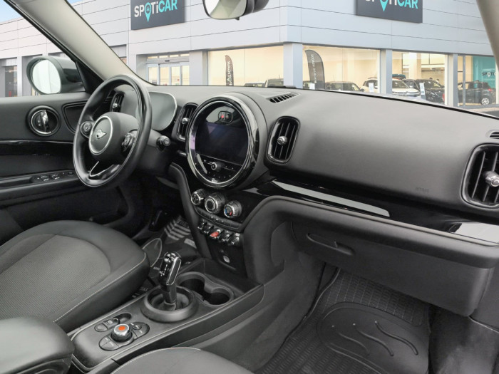 MINI COUNTRYMAN F60 LCI 150 ch Cooper D Classic