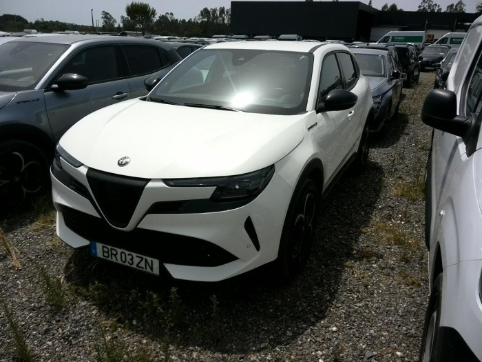 Alfa Romeo JUNIOR Nouveau 1.2 Ibrida 136 ch eDCT6 Speciale