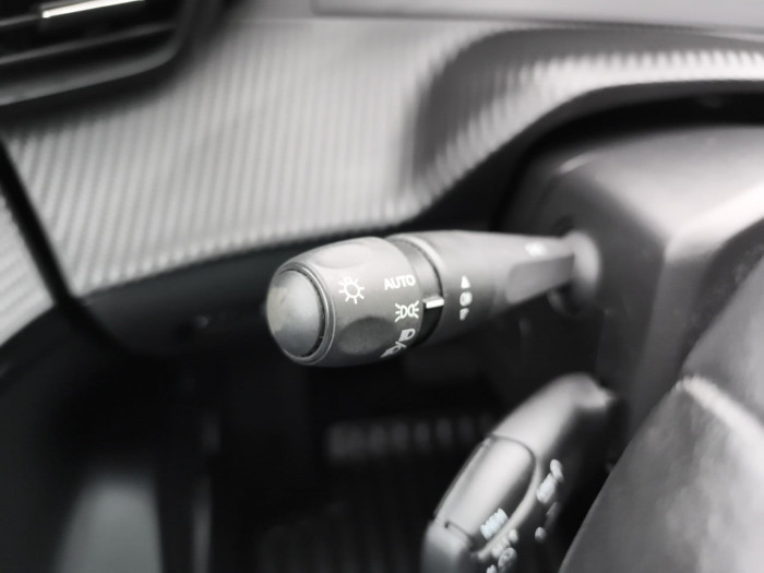 Peugeot 208 ELECTRIQUE 50 kWh 136ch Active