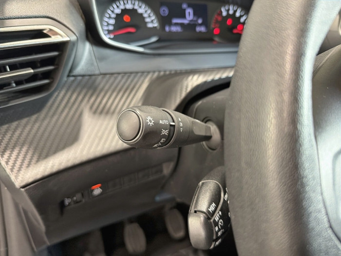Peugeot 208 BUSINESS PureTech 75 S&S BVM5 Active Business