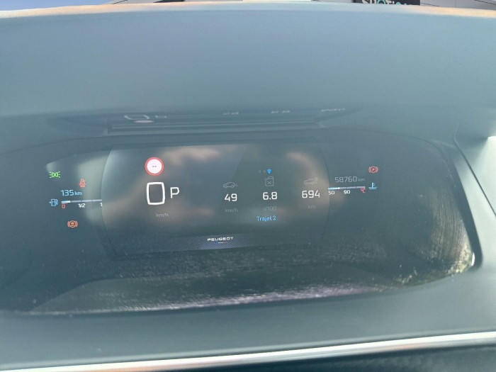 Peugeot 2008 PureTech 130 S&S EAT8 GT