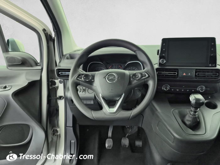 Opel COMBO LIFE L1H1 1.2 110 ch Start/Stop Essentia
