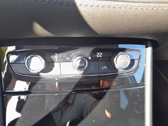 Opel Grandland X 1.2 Turbo 130 ch Opel 2020