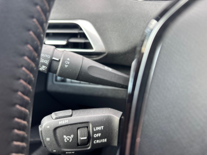 Peugeot 3008 BUSINESS Puretech 130ch S&S BVM6 Active Business