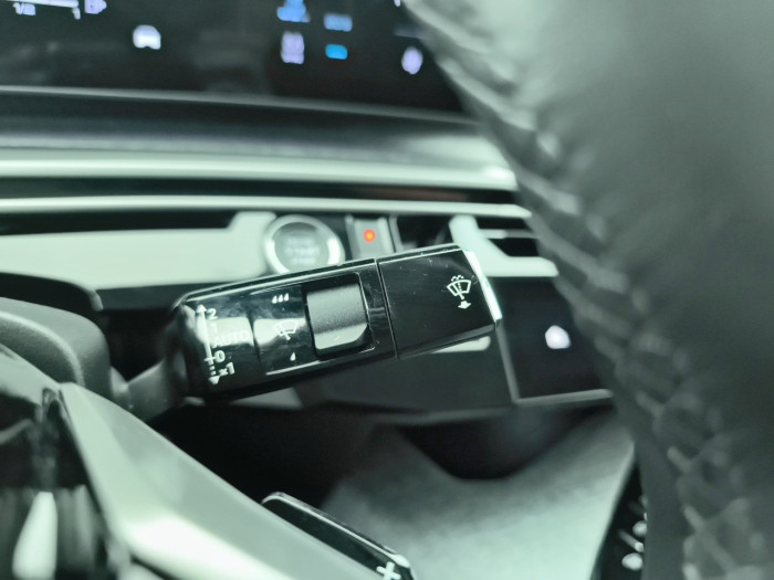 Peugeot 3008 Hybrid 136 e-DCS6 Allure