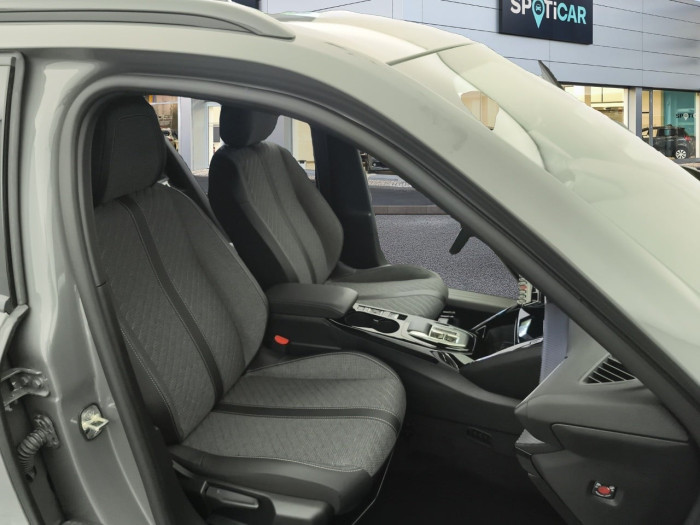 Peugeot 2008 Nouveau Hybrid 145 e-DCS6 Allure