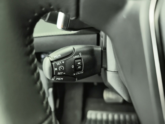 Peugeot 208 Nouvelle Hybrid 110 ch e-DCS6 Allure