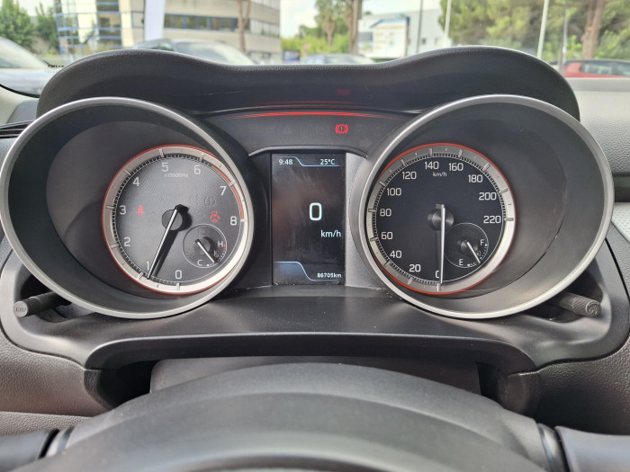 Suzuki Swift 1.2 Dualjet Hybrid Auto (CVT) Privilège