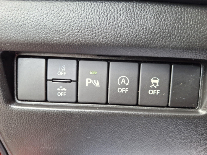 Suzuki Swift 1.2 Dualjet Hybrid Auto (CVT) Privilège