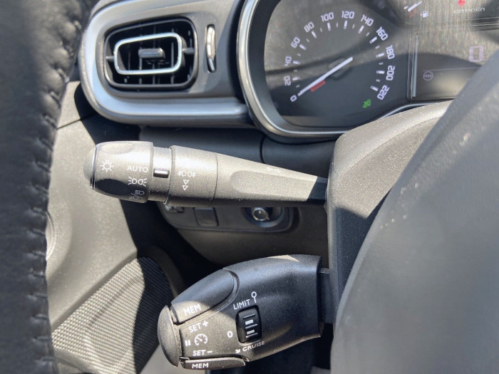 Citroën C3 PureTech 110 S&S BVM6 Saint James