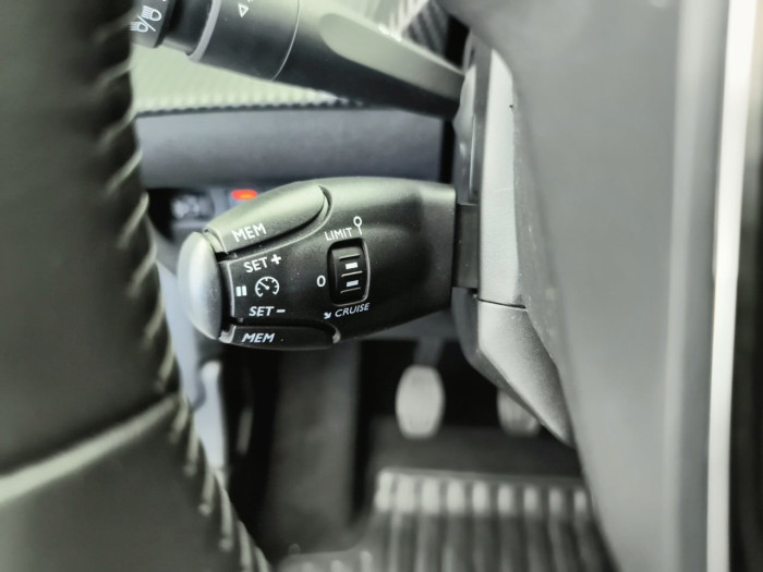 Peugeot 208 PureTech 100 S&S BVM6 Style