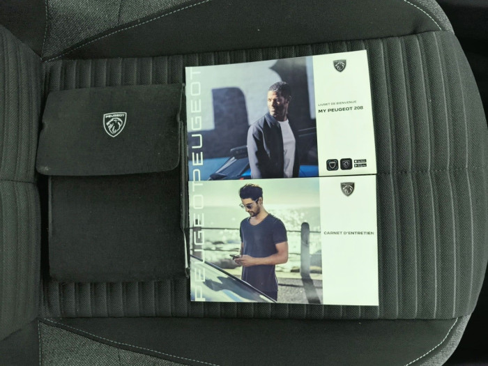 Peugeot 208 PureTech 100 S&S BVM6 Style