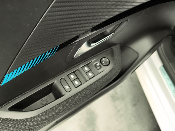 Peugeot 208 PureTech 100 S&S BVM6 Style