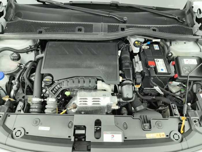 Peugeot 208 PureTech 100 S&S BVM6 Style