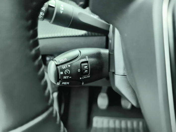 Peugeot 208 PureTech 100 S&S BVM6 Style