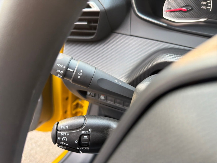 Peugeot 208 PureTech 75 S&S BVM5 Active