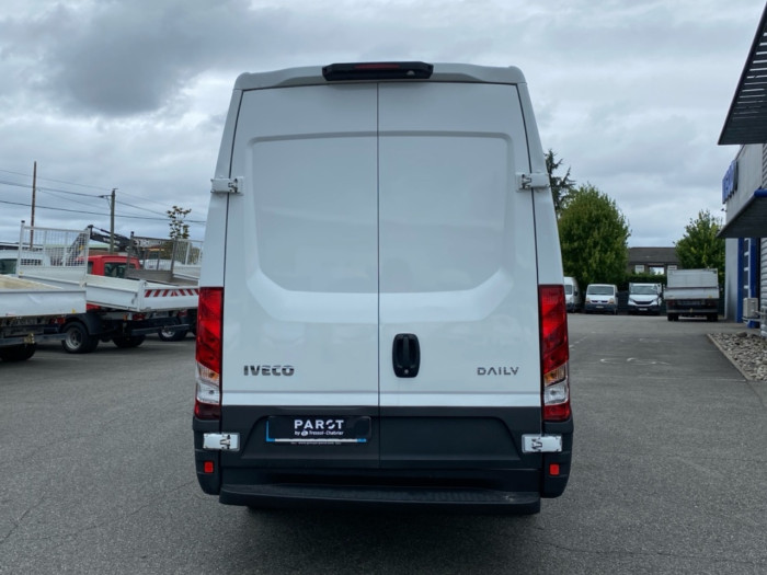 IVECO Daily 35S Fg 35S14 V12