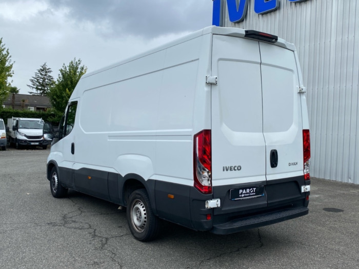 IVECO Daily 35S Fg 35S14 V12