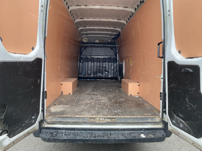IVECO Daily 35S Fg 35S14 V16