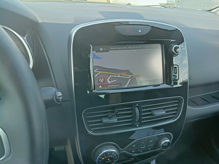 Renault CLIO IV TCe 90 E6C Intens