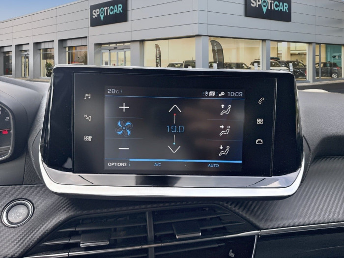 Peugeot 2008 PureTech 100 S&S BVM6 Allure