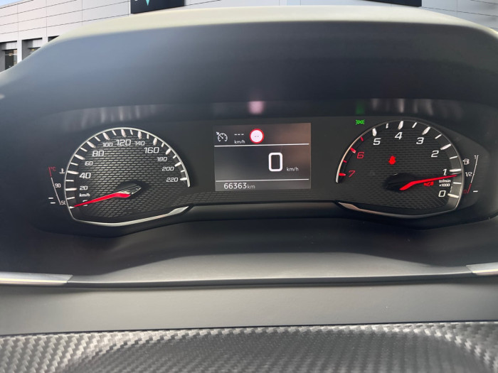 Peugeot 2008 PureTech 100 S&S BVM6 Allure