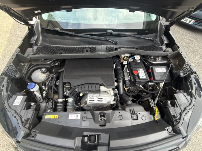 Peugeot 2008 PureTech 100 S&S BVM6 Allure