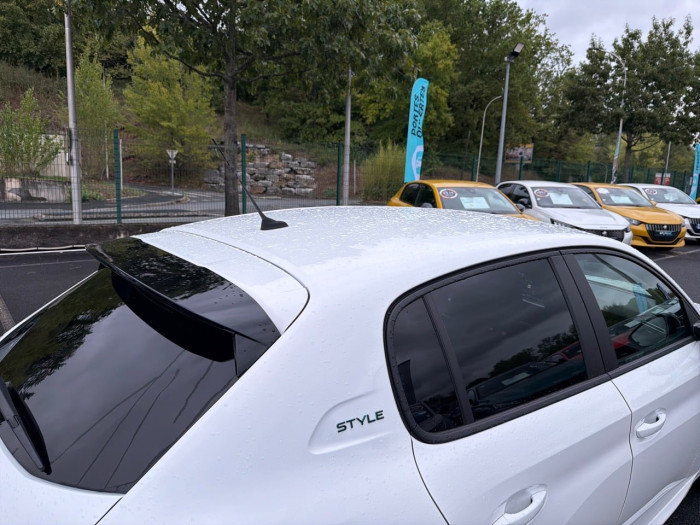 Peugeot 208 PureTech 100 S&S BVM6 Style