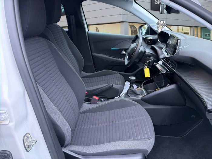 Peugeot 208 PureTech 100 S&S BVM6 Style