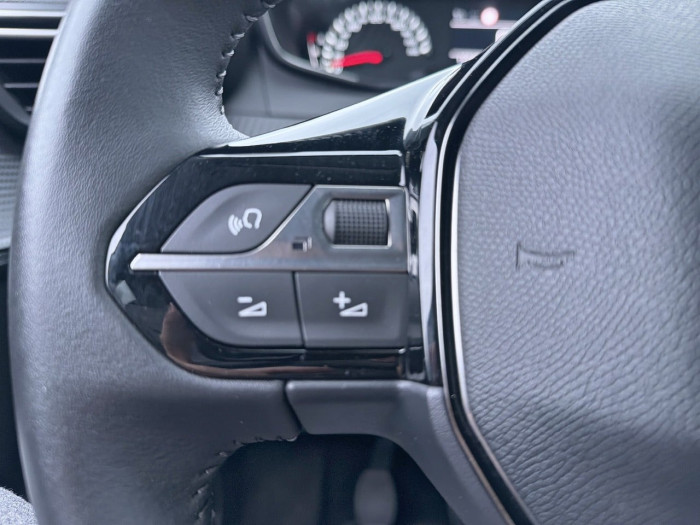 Peugeot 208 PureTech 100 S&S BVM6 Style
