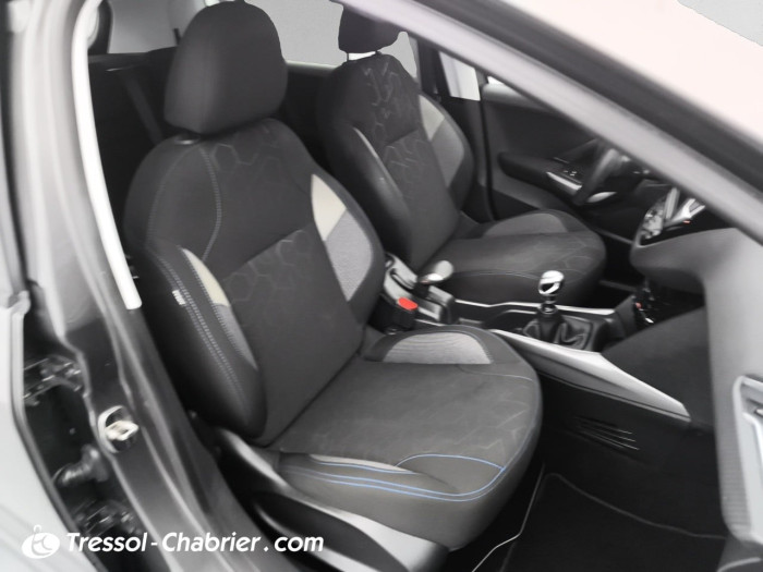 Peugeot 2008 PureTech 130ch S&S BVM6 Style