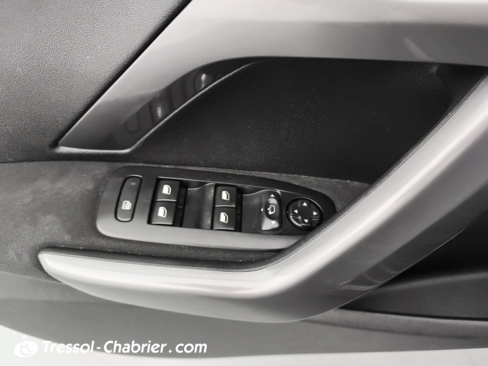 Peugeot 2008 PureTech 130ch S&S BVM6 Style