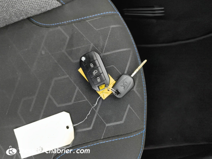 Peugeot 2008 PureTech 130ch S&S BVM6 Style