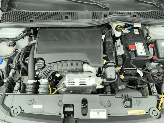Peugeot 208 PureTech 100 S&S BVM6 Style