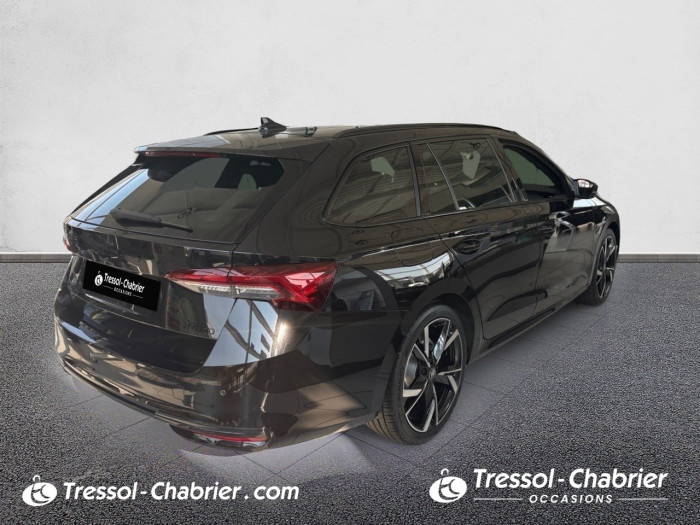 Skoda OCTAVIA COMBI Nouvelle 1.5 TSI Hybrid 150 ch ACT DSG7 Sportline