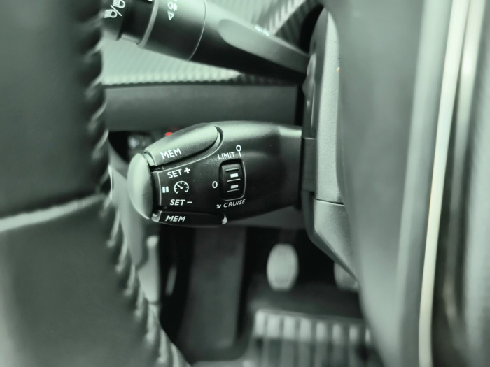 Peugeot 208 PureTech 100 S&S BVM6 Style