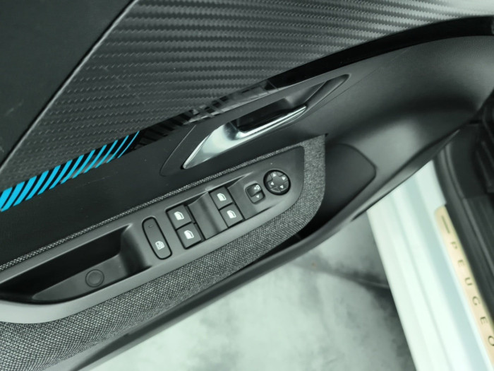 Peugeot 208 PureTech 100 S&S BVM6 Style