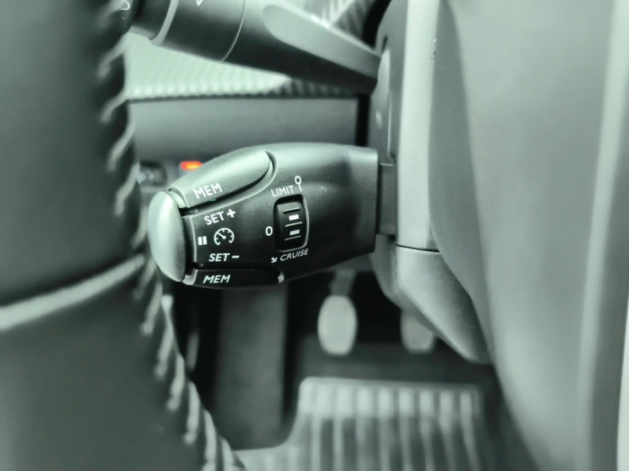 Peugeot 208 PureTech 100 S&S BVM6 Style