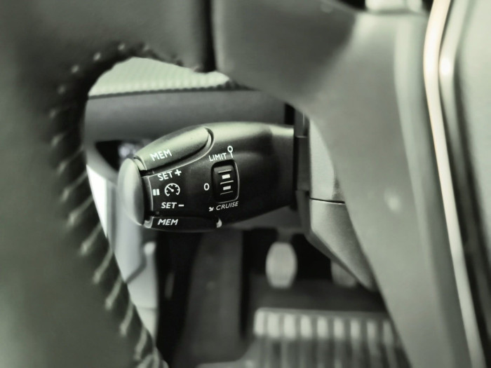 Peugeot 208 PureTech 100 S&S BVM6 Style