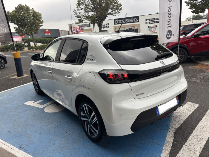 Peugeot 208 PureTech 100 S&S BVM6 Style