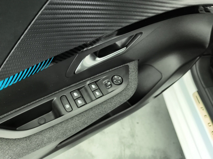 Peugeot 208 PureTech 100 S&S BVM6 Style