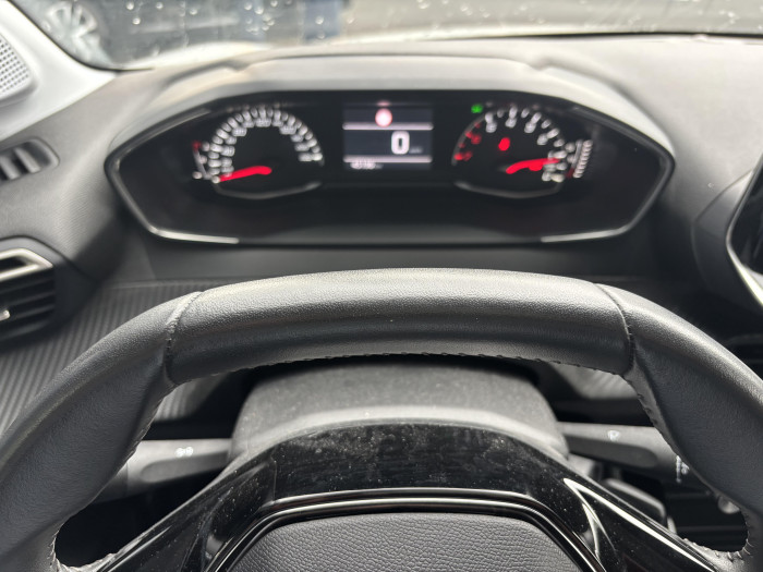 Peugeot 208 PureTech 100 S&S BVM6 Style
